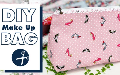 Tutorial : DIY Make Up Bag With a Pretty Lace Edge Zip