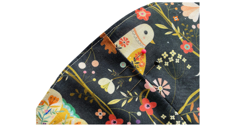 Assemble the makeup bag step 9