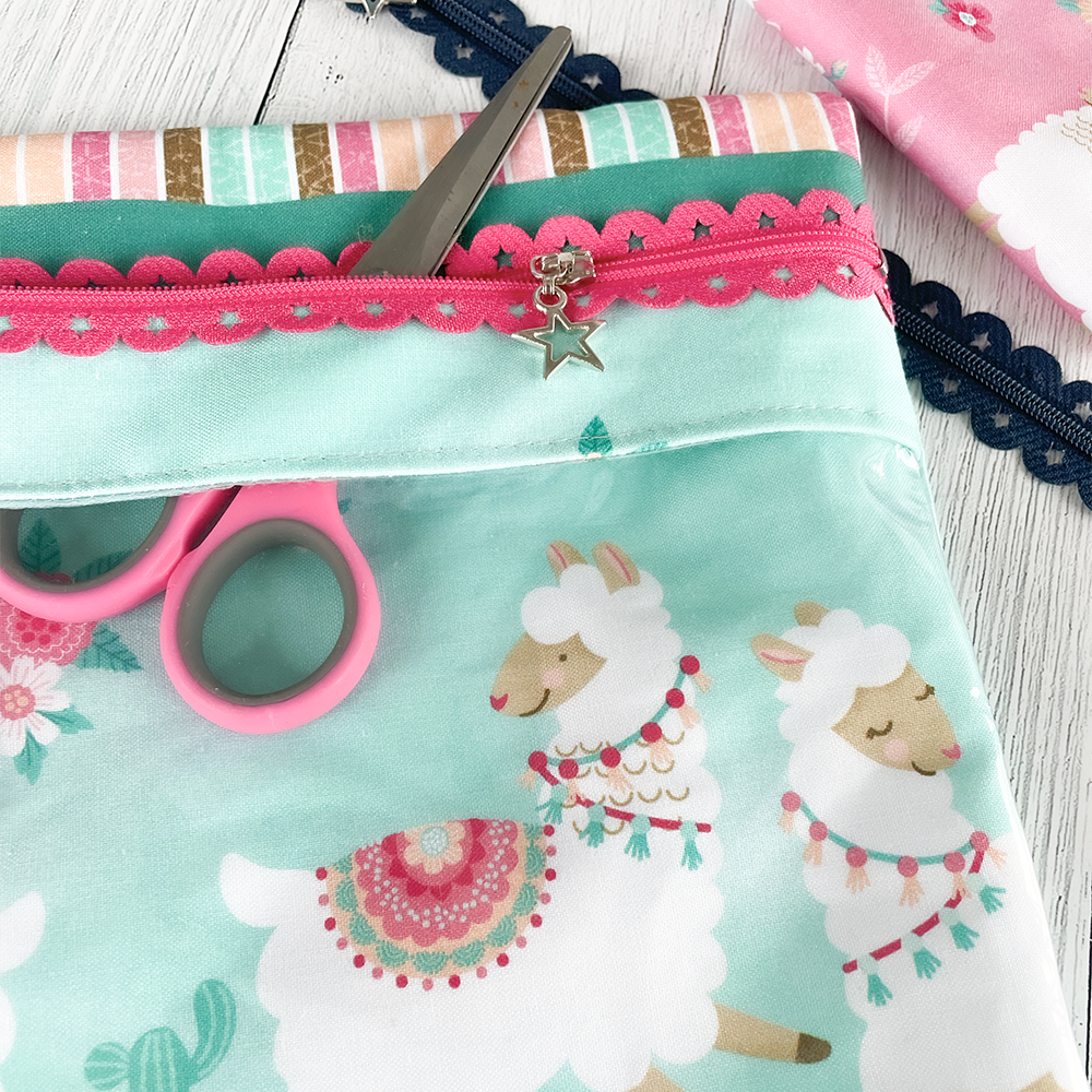 How to sew a clear vinyl zipper pouch with an exposed zip